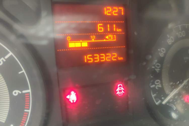 Used Peugeot 301 2014 1.6L Manual Comfort Edition