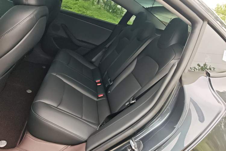 Used Tesla Model 3 2025 Rear-Wheel-Drive Version