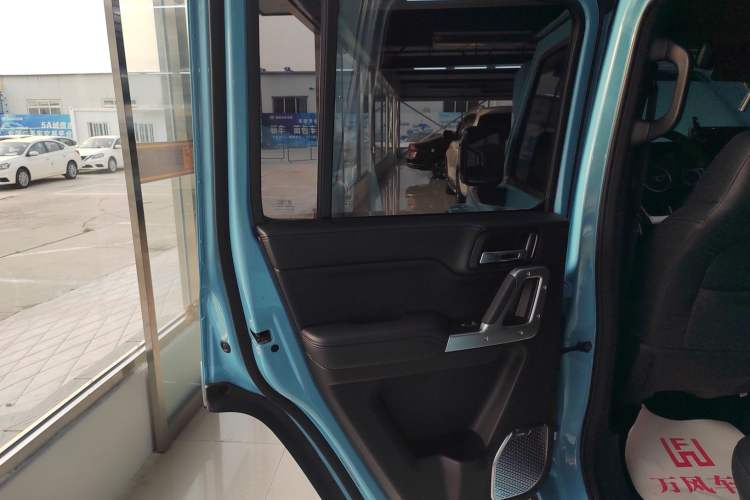 Used 212 T01 2025 2.0T Changfeng