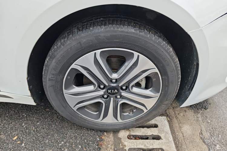 Used Kia K5 New Energy 2018 2.0L Smart Enjoyment Version Right Front Wheel Hub