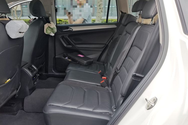 Used Volkswagen Tiguan L 2017 330TSI Automatic Two-Wheel Drive Flagship Edition Left Rear Seat