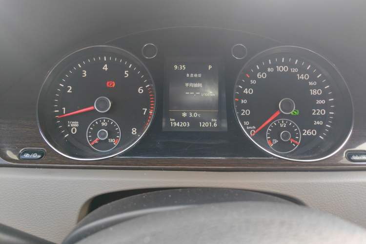 Used Volkswagen Magotan 2013 2.0 TSI Prestige Model
