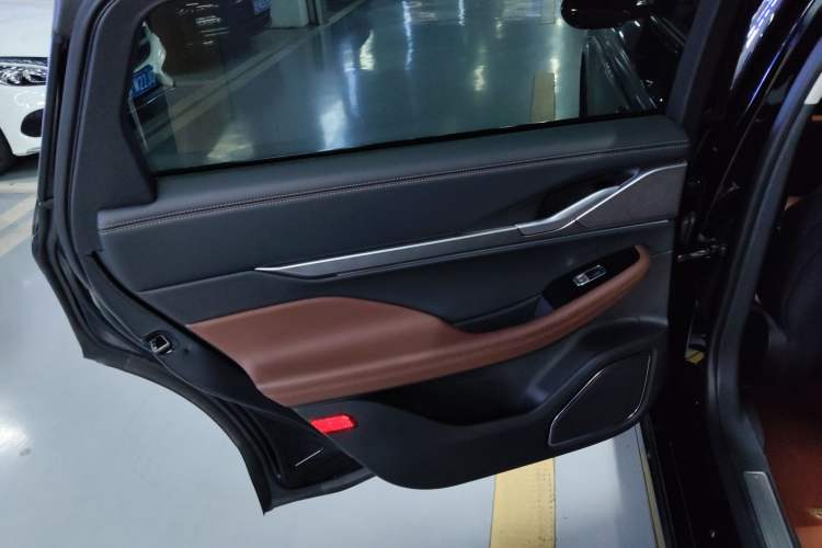 Used Lincoln Z 2024 2.0T Two-Wheel Drive Luxury Hybrid Version
