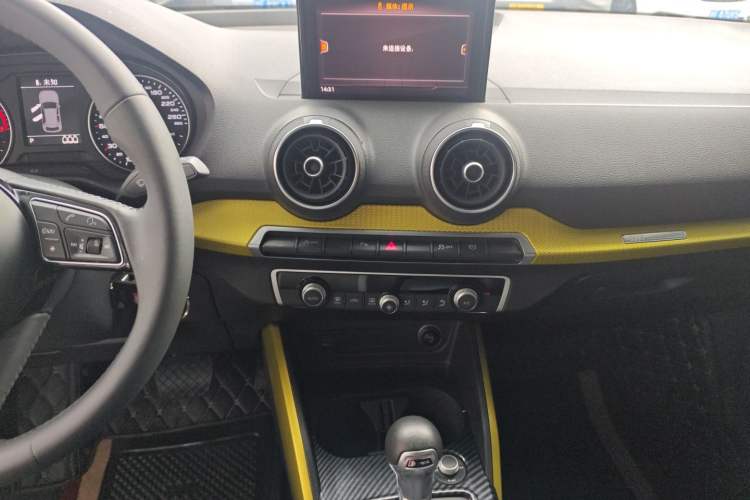 Used Audi Q2L 2018 35 TFSI Fashion Dynamic Version China VI Emission Standard