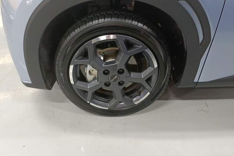 Used BYD Seagull 2023 Free Edition Left Front Wheel Hub
