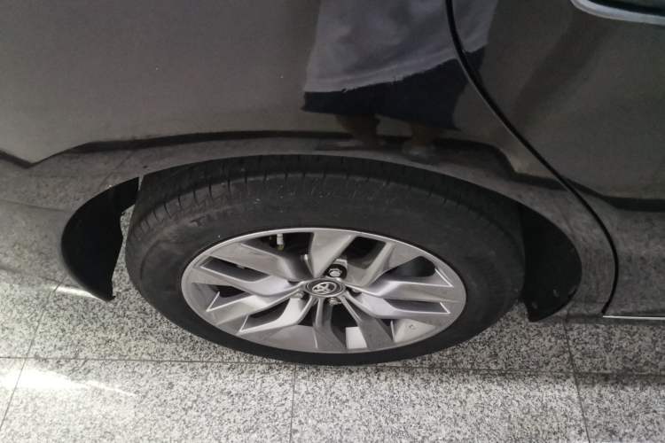 Used Toyota Avalon 2019 2.5L Ambition Version China VI Standard
