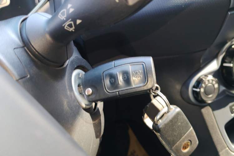 Used Ford Fiesta 2013 Hatchback 1.5L Automatic Fashion Edition Interior 1