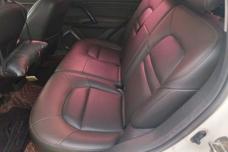 Used GAC Trumpchi GS4 2017 200T Manual Two-Wheel Drive Elite Edition Left Rear Seat