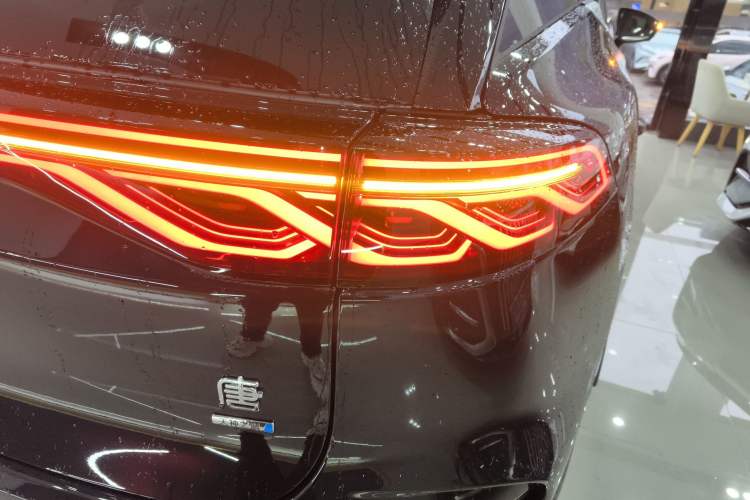 Used BYD Tang New Energy 2025 Intelligent Driving Version DM-i 115KM Flagship Edition
