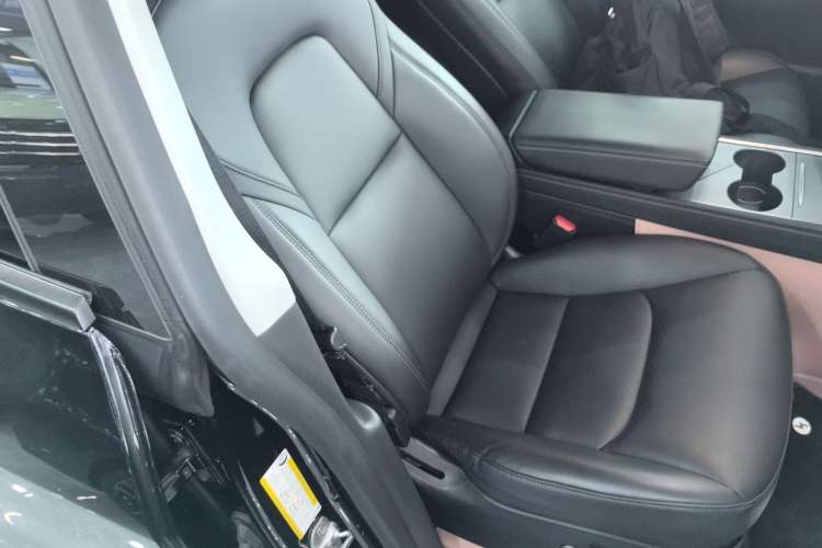 Used Tesla Model Y 2021 Long-Range All-Wheel-Drive Version