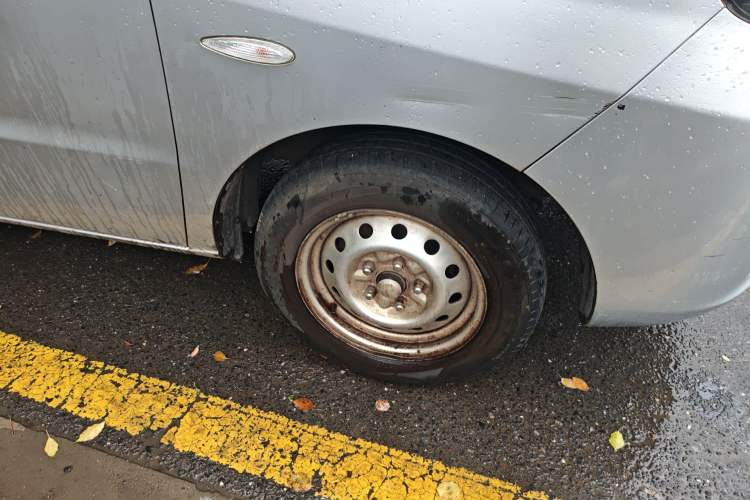 Used JAC Refine M3 2018 1.6L Express Edition 5-seater Right Front Wheel Hub