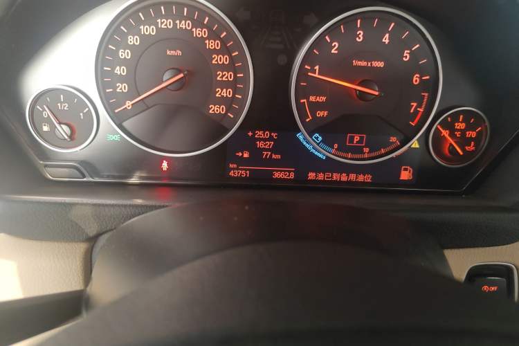 Used BMW 3 Series 2013 Facelift 328Li Luxury Design Package Odometer Close Up