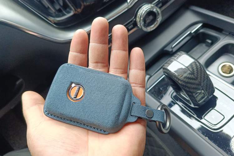 Used Volvo XC60 2023 B5 4x4 Smart Luxury Edition
