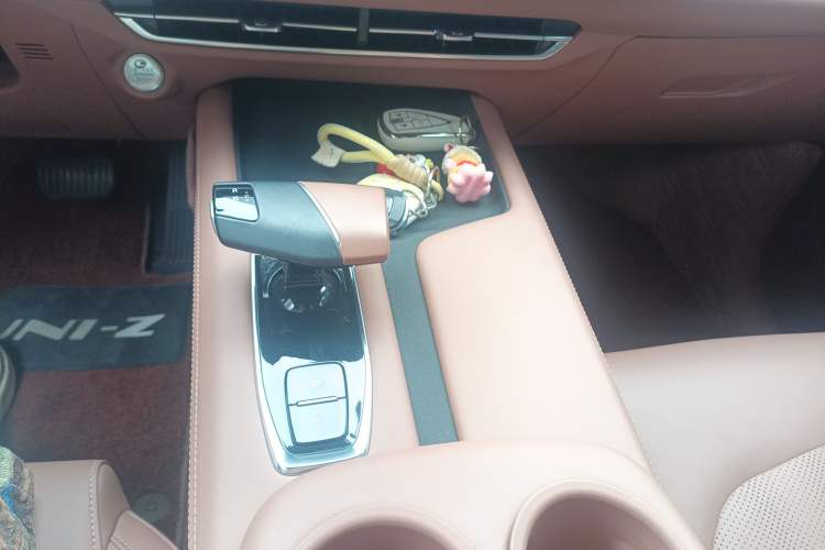 Used CHANGAN UNI-Z 2025 1.5T Premium Edition