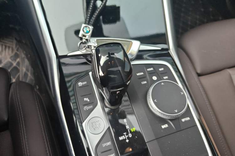 Used BMW 3 Series 2021 Second Facelift 320Li M Sport Package Gear Lever