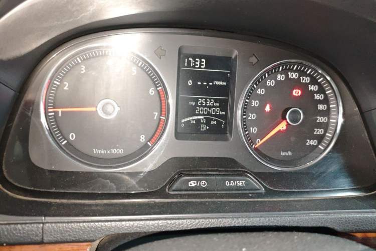 Used Volkswagen Lavida 2013 1.4TSI Manual Comfort Edition