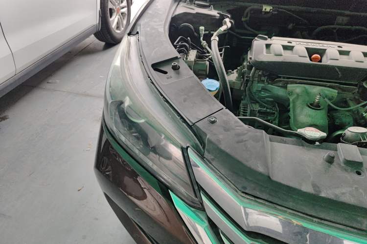 Used Honda Accord 2014 2.0L EX Luxury Edition Right Front Headlight