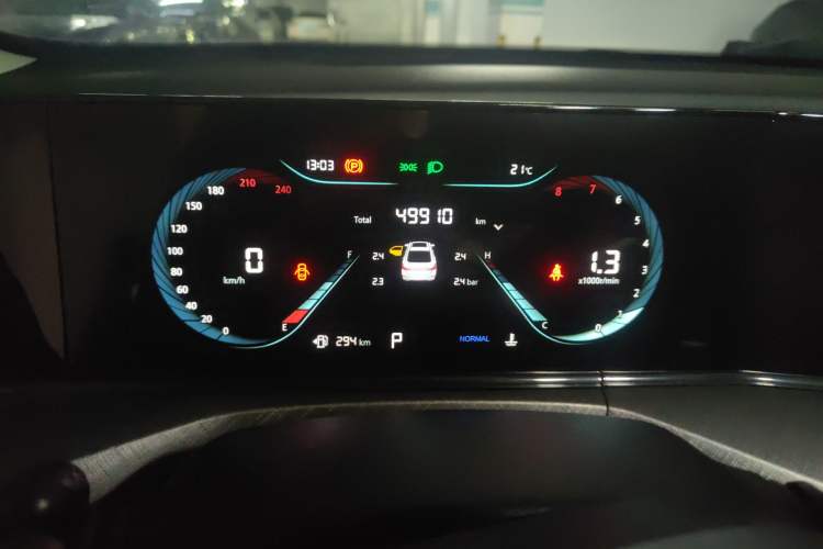 Used CHANGAN Eado 2023 Changan Edition PLUS Blue Whale NE 1.4T GDI DCT Prestige Version Odometer Close Up