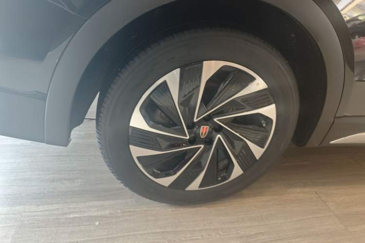 Used Hongqi HS7 PHEV 2024 2.0T PHEV Four-Wheel Drive Flagship Edition 6 Seats
