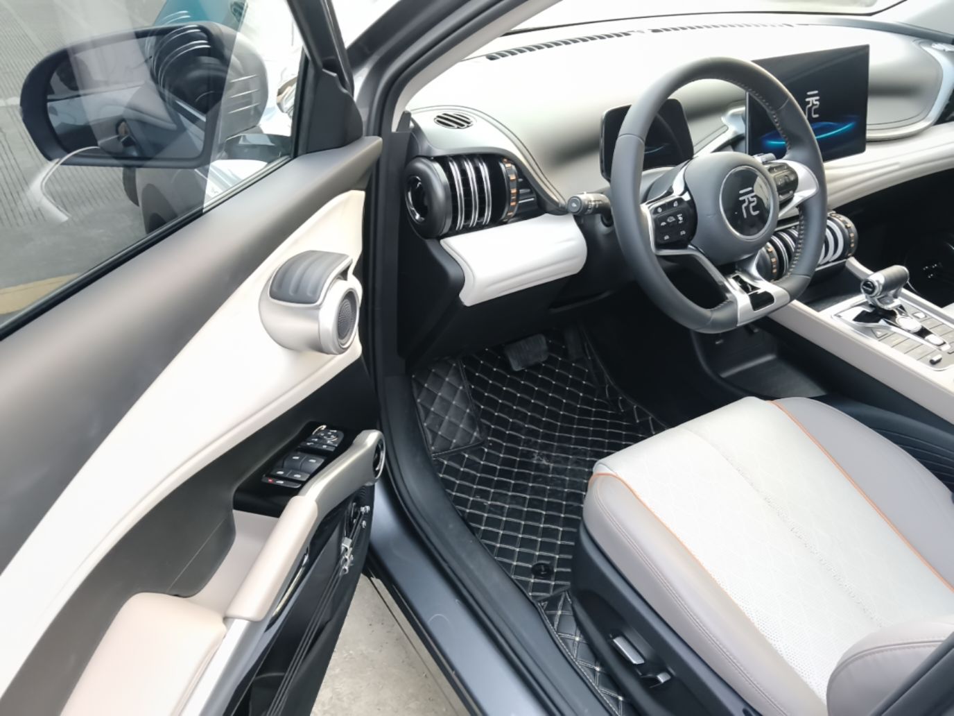 BYD Yuan PLUS 2024 Honor Edition 510KM Beyond Model — снимка 18