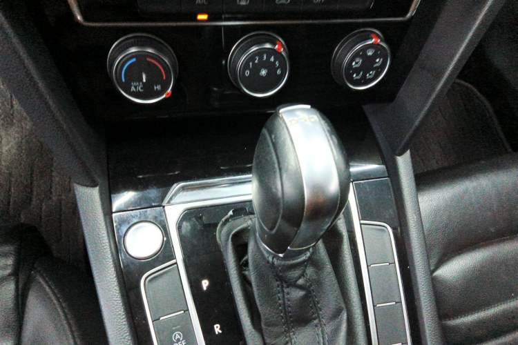 Used Volkswagen Magotan 2018 330TSI DSG Advanced Model