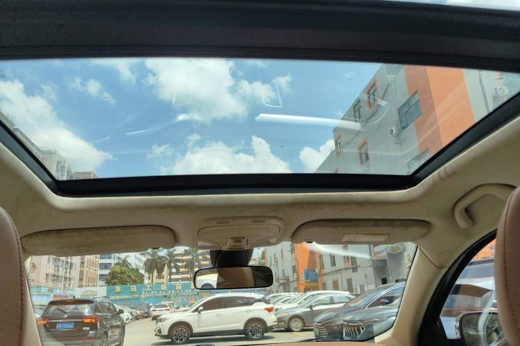 Used Soueast DX7 2016 1.5T Manual Triumph Edition
