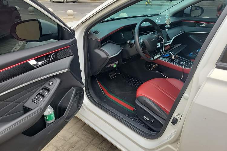 Used Dongfeng Aeolus Yixuan MAX 2021 1.5T Ultra-Stylish Trendsetter Edition Driver Seat