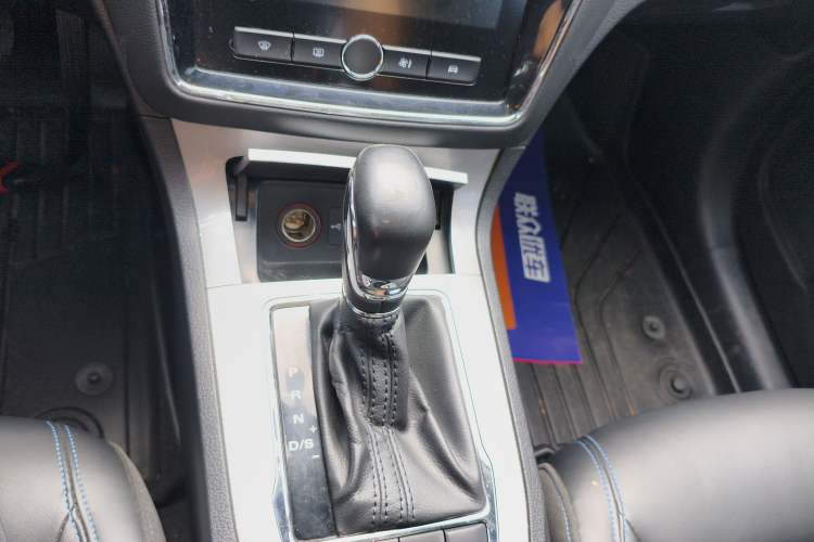 Used Roewe RX5 2020 20T Automatic 4G Connected Million Edition
