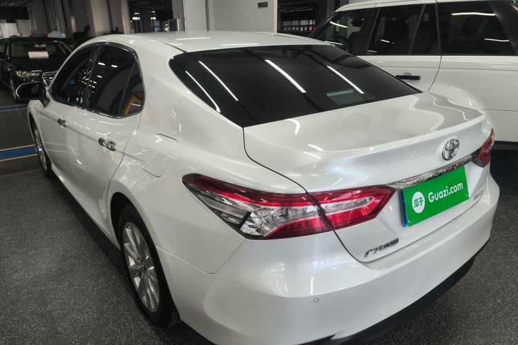 Used Toyota Camry 2019 Revised Version 2.0G Luxury Edition
