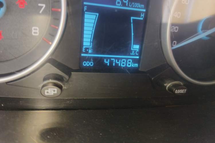 Used FAW Yingzhi 727 2016 1.5L Standard Edition Odometer Close Up