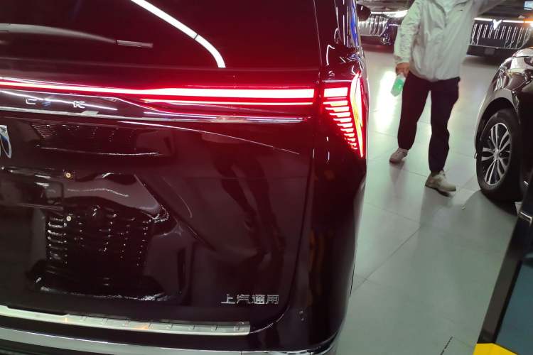 Used Buick GL8 New Energy 2024 Lu Zun Deluxe Edition 7-Seater