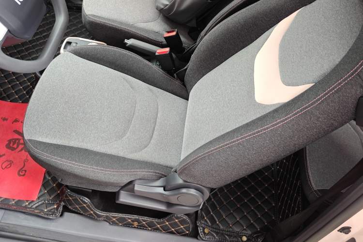 Used Chery QQ Ice Cream 2022 Taohuanxi Sweet Peach Edition Left Front Seat