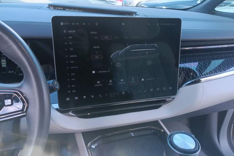 Used Zeekr 009 2022 WE Edition
