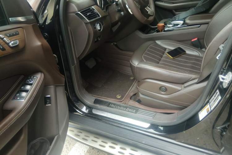 Used Mercedes-Benz CLS 
