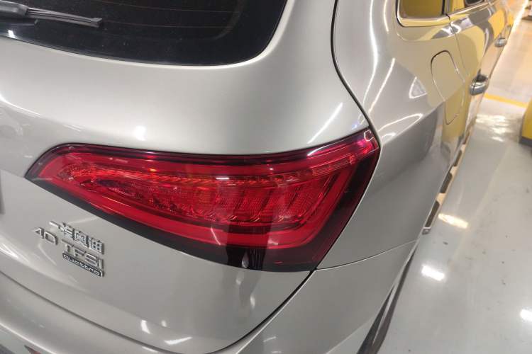 Used Audi Q5 2015 40 TFSI Technology Edition Right Rear Taillight