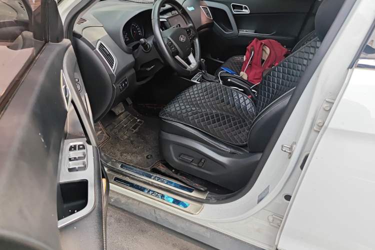 Used Hyundai ix25 2017 1.6L Automatic Smart Version
