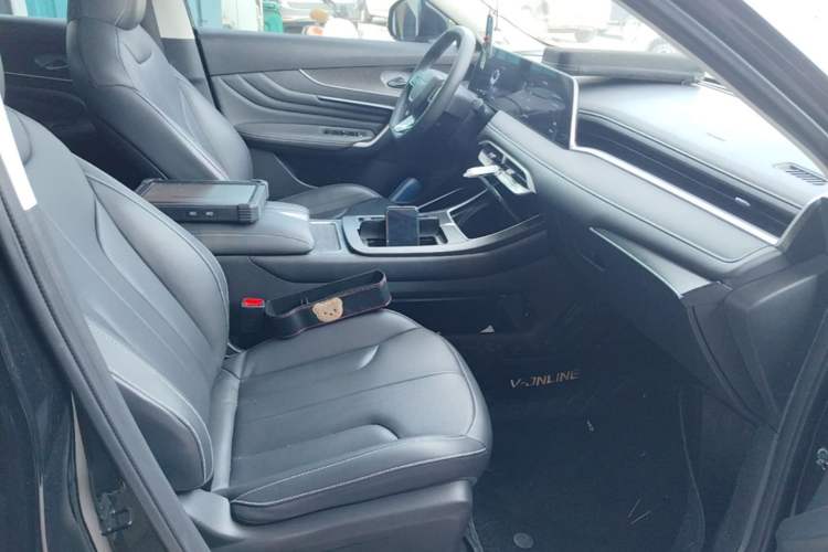 Used Venucia V DD-i 2023 60km iD Version Right Front Seat