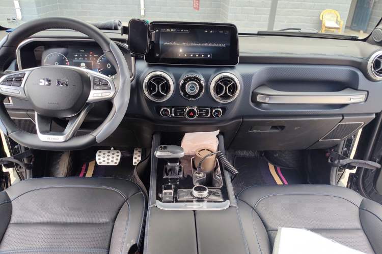 Used BAIC Off-Road BJ40 2020 2.0T Automatic Four-Wheel Drive Urban Hunter Edition Chivalrous Type
