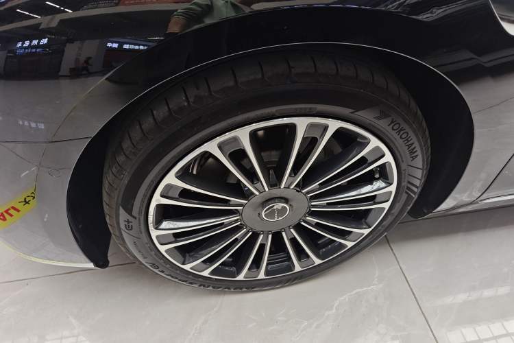 Used Hima Stelato S9 2025 Extended-Range Ultra Left Front Wheel Hub