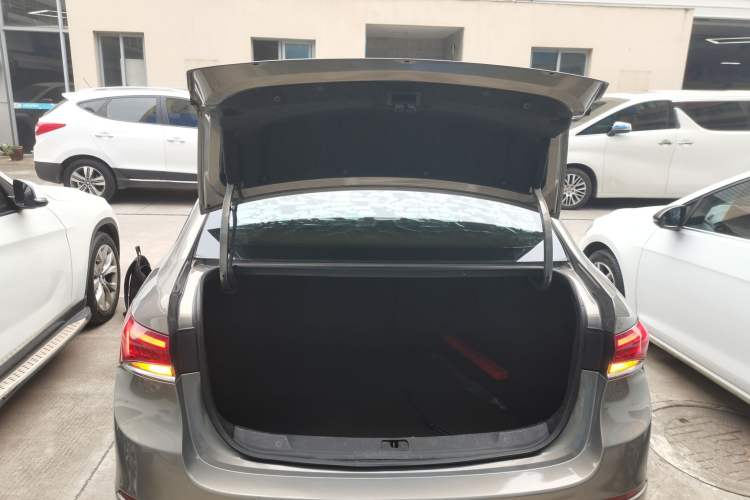 Used Buick GT 2018 18T Automatic Elite Model