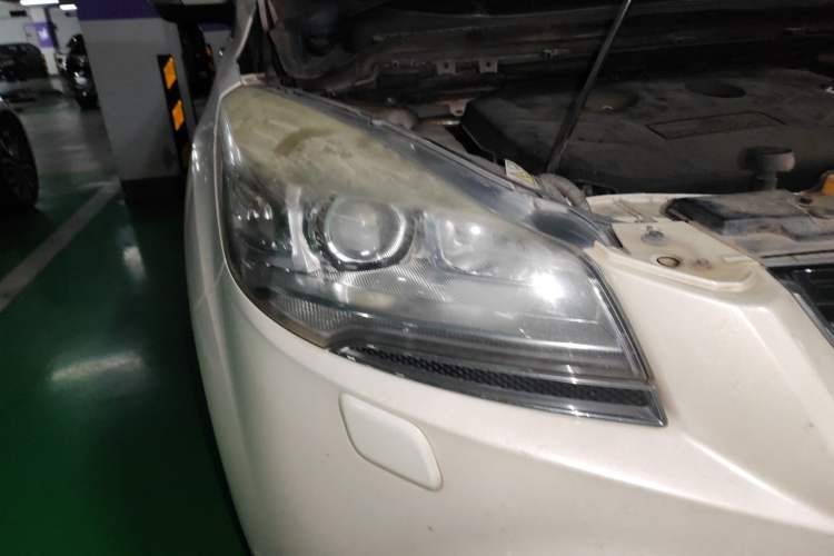 Used Ford Kuga 2015 2.0L GTDi Four-Wheel-Drive Sport Model
