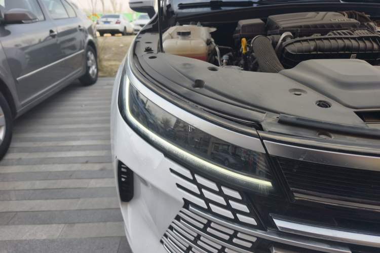 Used BYD Destroyer 05 2024 HONOR Edition DM-i 55KM Luxury Model Right Front Headlight