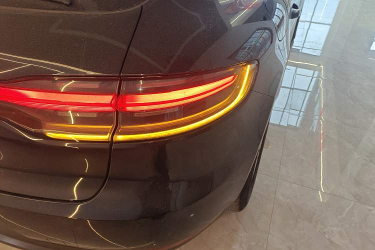 Used Porsche Macan 2021 Macan 2.0T
