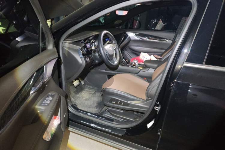 Used Cadillac XT6 2020 28T 7-Seater Four-Wheel-Drive Luxury Version with Premium Sound System