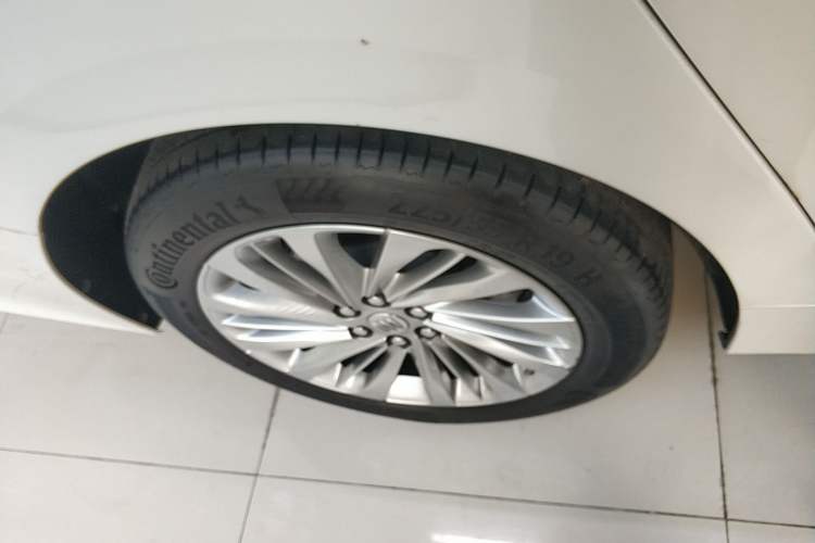 Used Buick Century 2023 2.0T Six-Seater Yinshi Edition