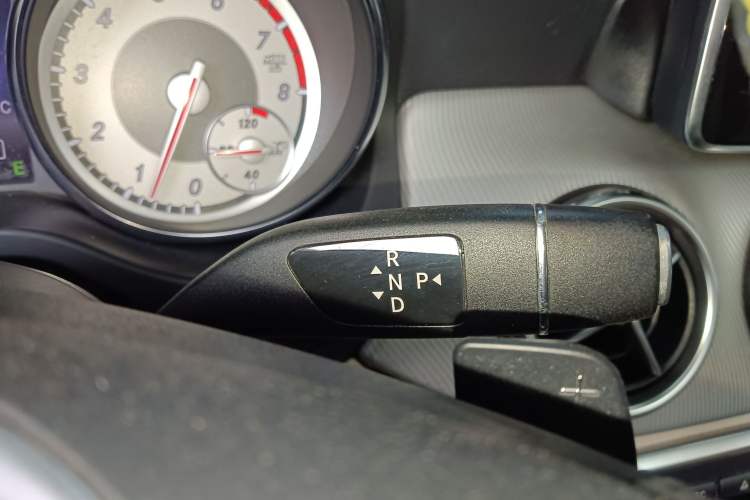 Used Mercedes-Benz GLA 2015 GLA 200 Sport Edition Gear Lever