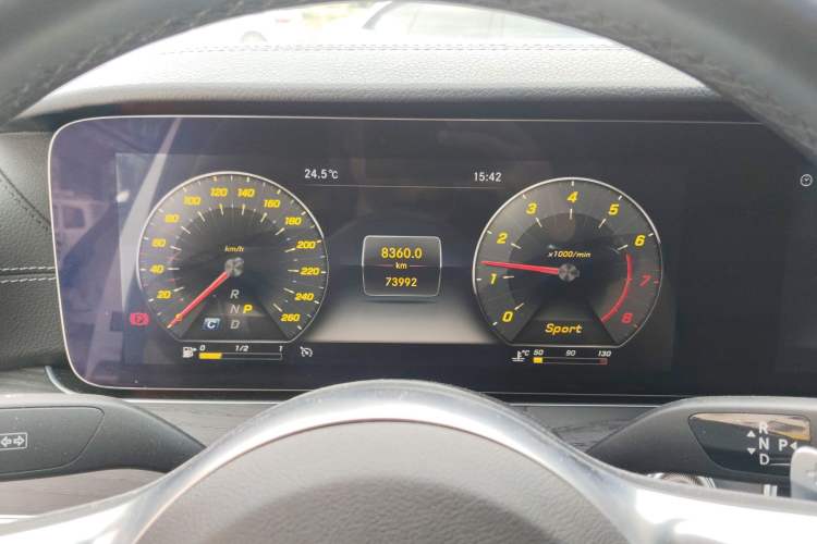 Used Mercedes-Benz E-Class 2019 Restyled E 300 L Sport Luxury Edition Instrument Cluster