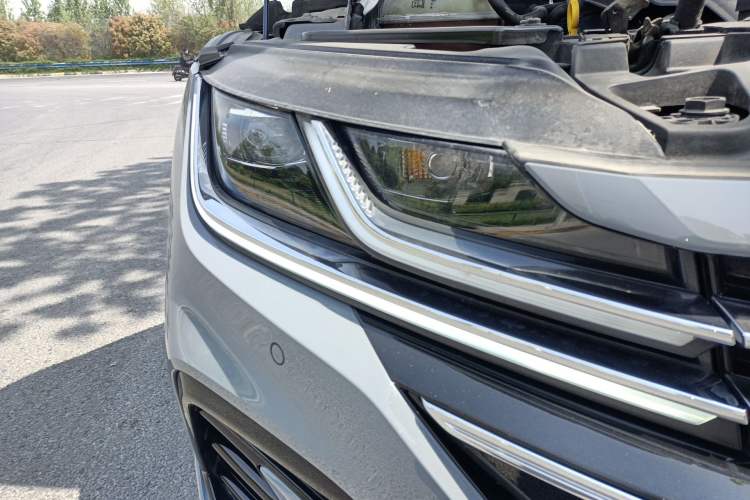 Used Volkswagen FAW-Volkswagen CC 2021 330TSI Ignite Edition Right Front Headlight