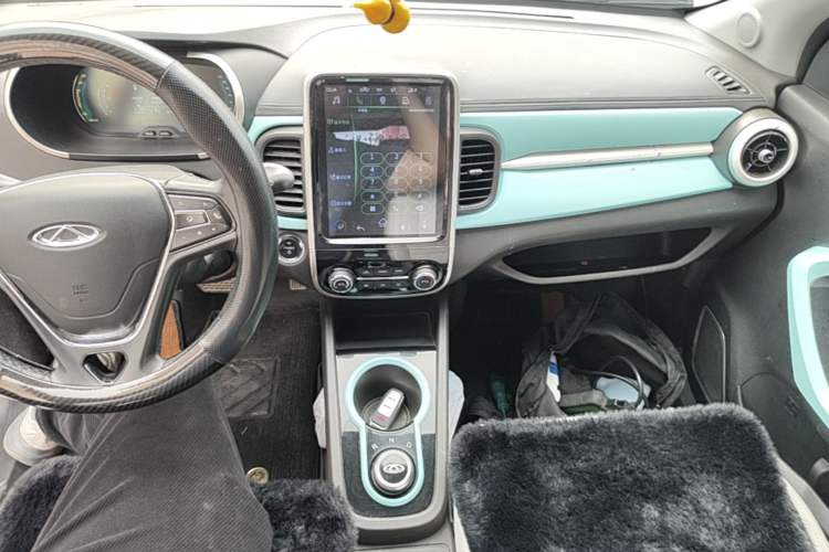 Used Chery QQ Little Ant 2021 150 000 Yuan "Ant Fan" Edition New Ant Cool Version Lithium-Ion Battery Audio And AC Panel