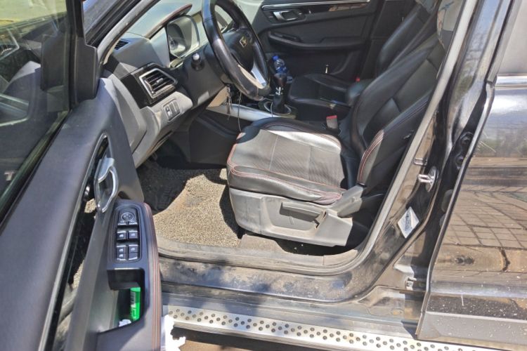 Used Zotye Domy X5 2015 1.5T Manual Luxury Version China IV Standard Left Front Seat